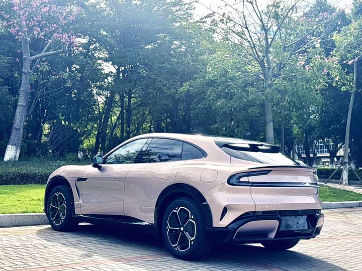 Фото 7 - Xiaomi YU7