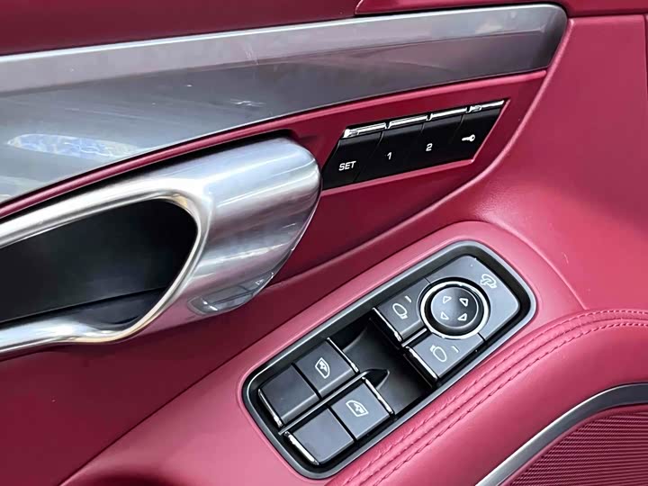 Фото 8 - Porsche 718