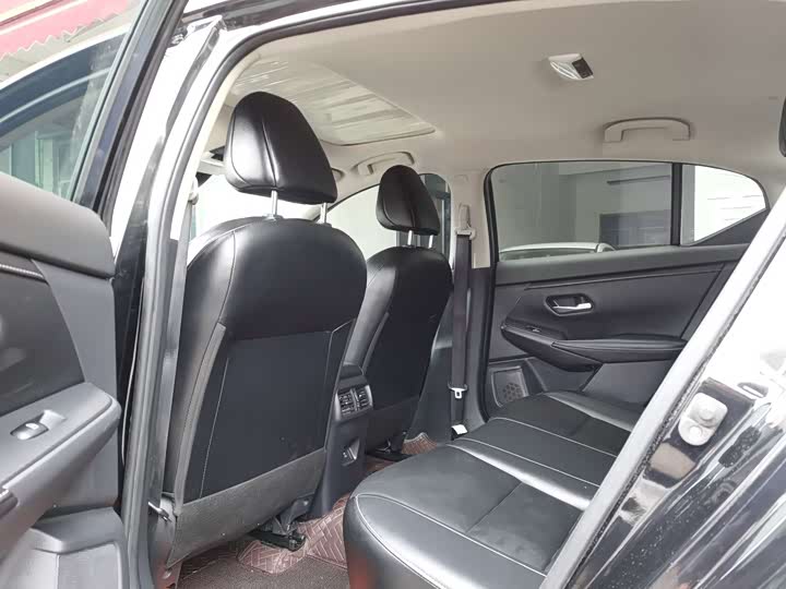 Фото 8 - Nissan Sylphy