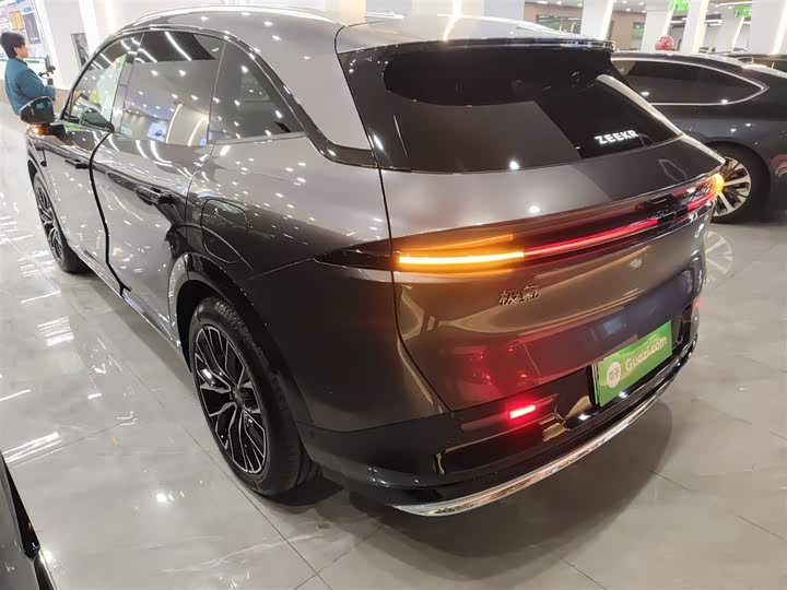 Фото 5 - Zeekr 7X