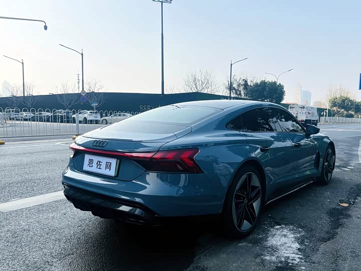 Фото 6 - Audi RS e-tron GT