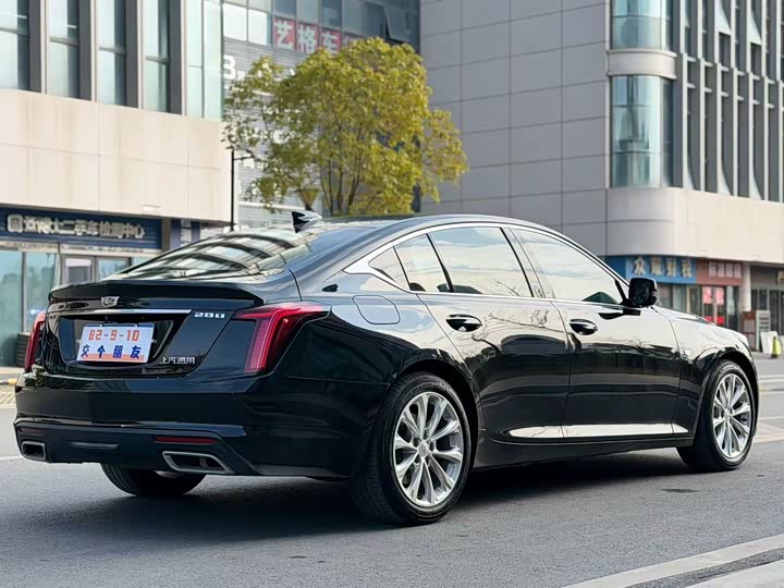 Фото 9 - Cadillac CT5