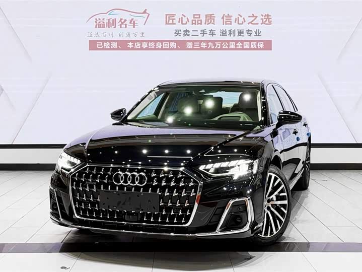 Фото 1 - Audi A8