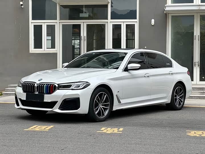 Фото 1 - BMW 5 Series