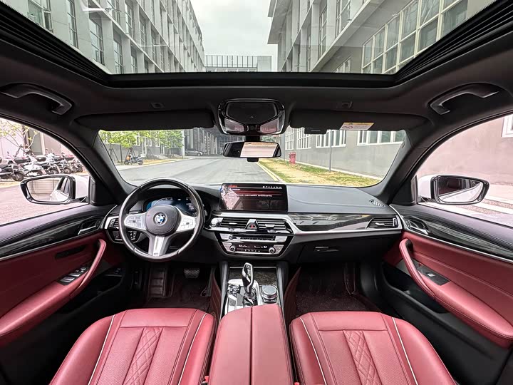 Фото 3 - BMW 5 Series