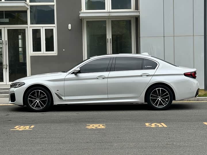 Фото 7 - BMW 5 Series