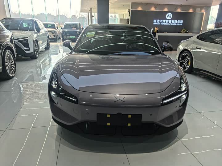 Фото 2 - XPeng Mona M03