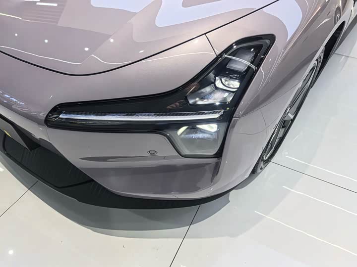 Фото 4 - XPeng Mona M03