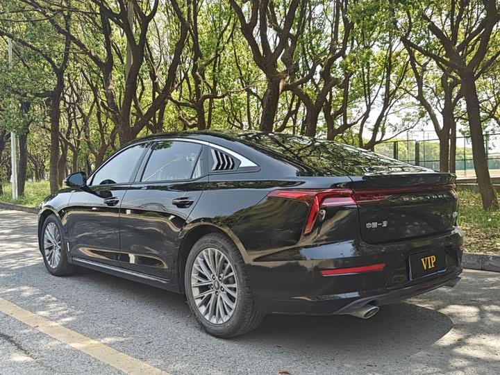 Фото 5 - Bestune B70