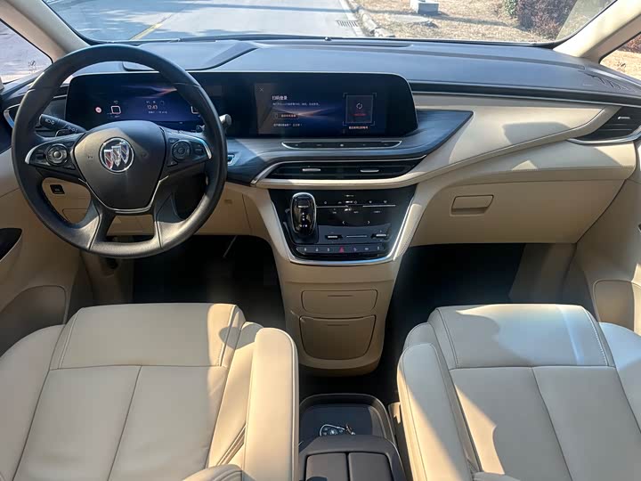 Фото 8 - Buick GL8 ES