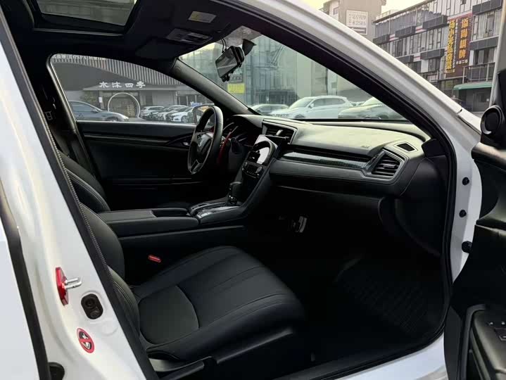 Фото 6 - Honda Civic