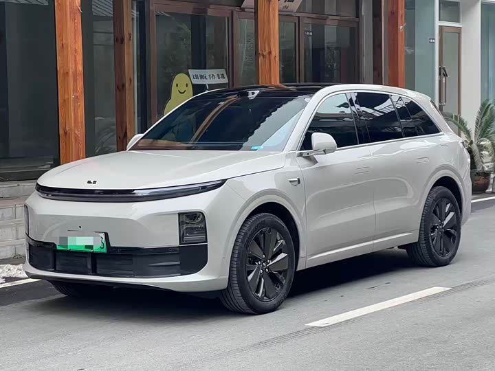 Фото 1 - LiXiang L6