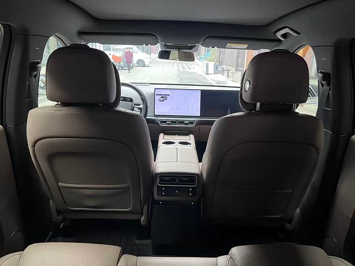 Фото 8 - LiXiang L6