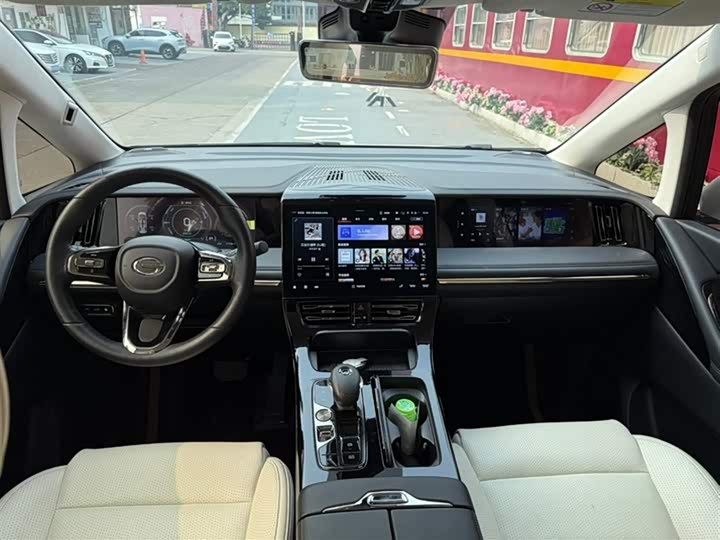 Фото 8 - GAC Trumpchi E9