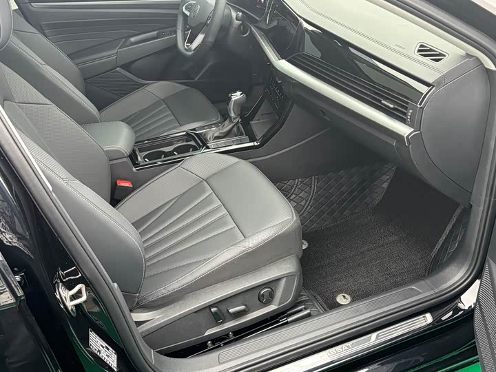 Фото 3 - Volkswagen Passat