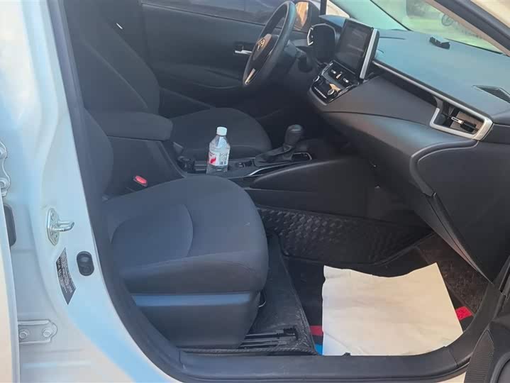 Фото 8 - Toyota Corolla