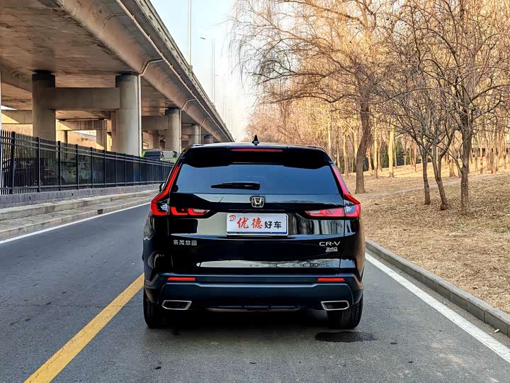 Фото 4 - Honda CR-V