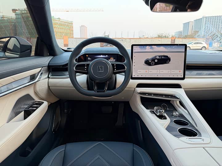 Фото 8 - Zeekr 001