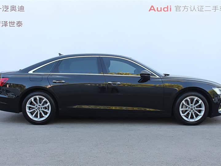 Фото 2 - Audi A6L