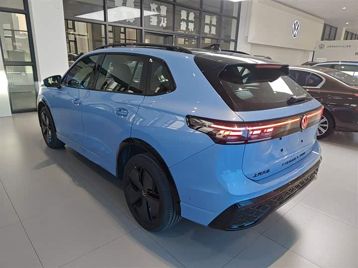 Фото 5 - Volkswagen Tiguan L Pro