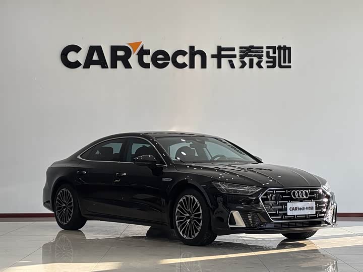 Фото 3 - Audi A7L