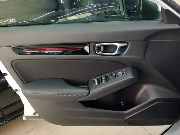 Фото 7 - Honda Civic