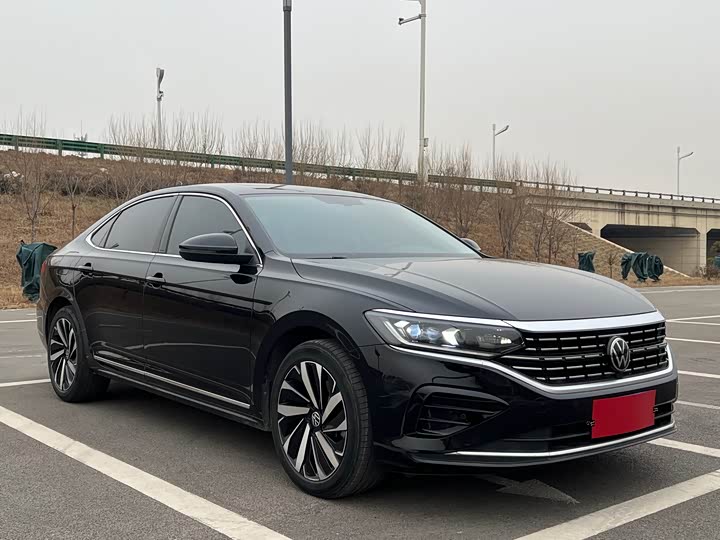 Фото 3 - Volkswagen Passat