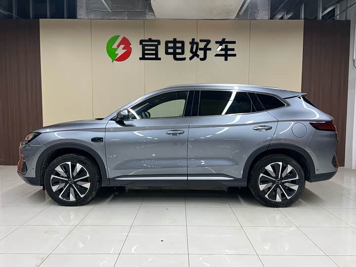 Фото 4 - BYD Song Plus Hybrid/EV