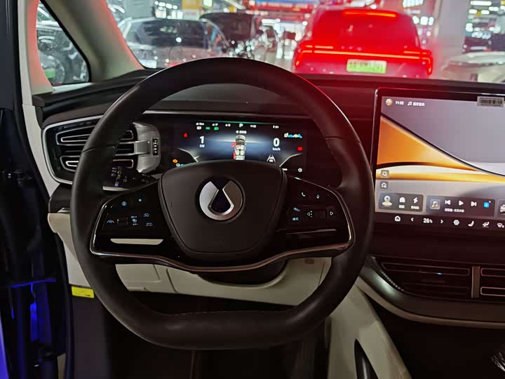 Фото 7 - Denza D9