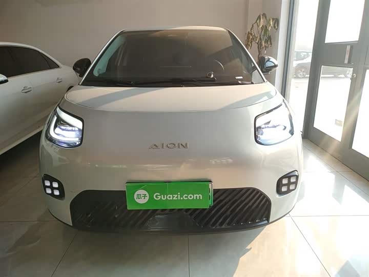 Фото 3 - GAC Aion UT