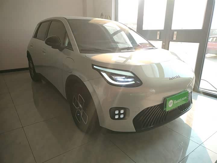 Фото 4 - GAC Aion UT