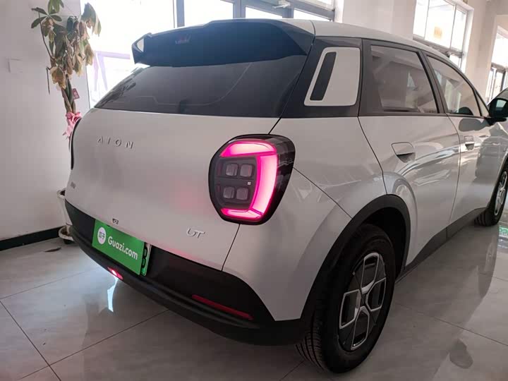 Фото 6 - GAC Aion UT