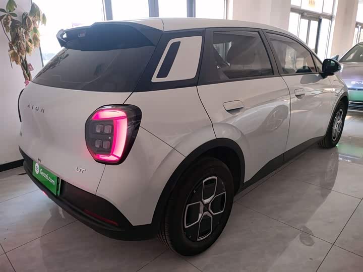 Фото 7 - GAC Aion UT