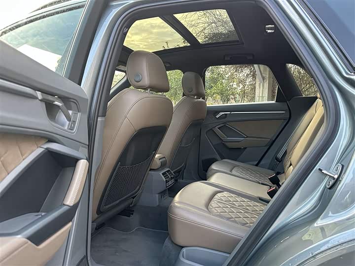 Фото 6 - Audi Q3