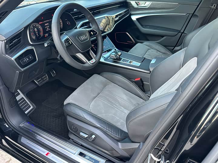 Фото 4 - Audi A6L