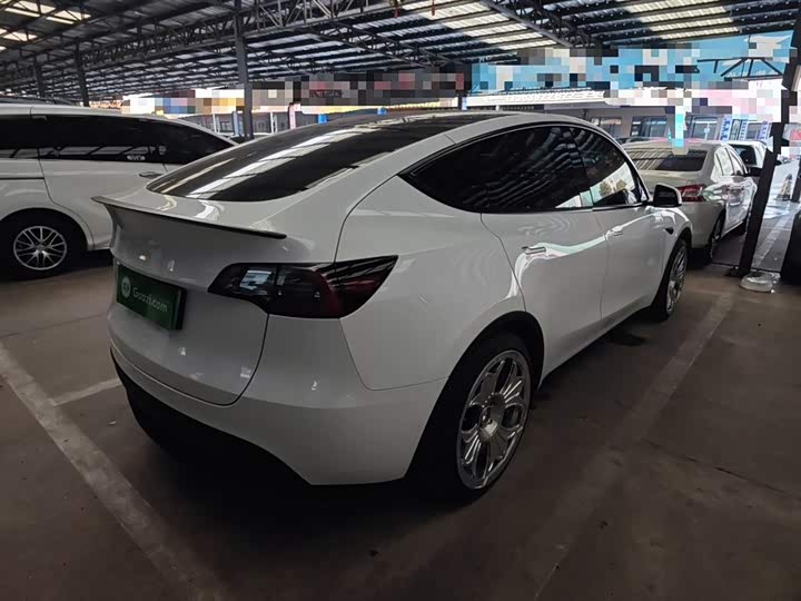 Фото 7 - Tesla Model Y