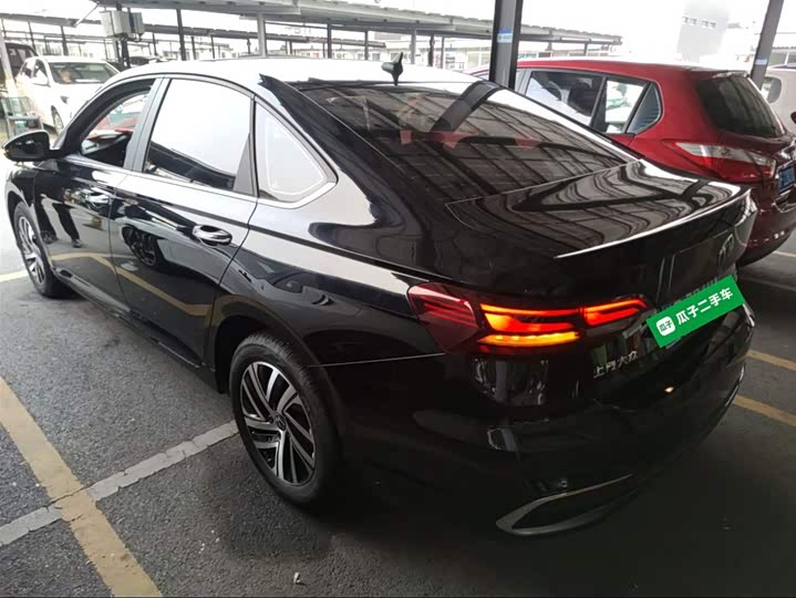 Фото 5 - Volkswagen Lavida