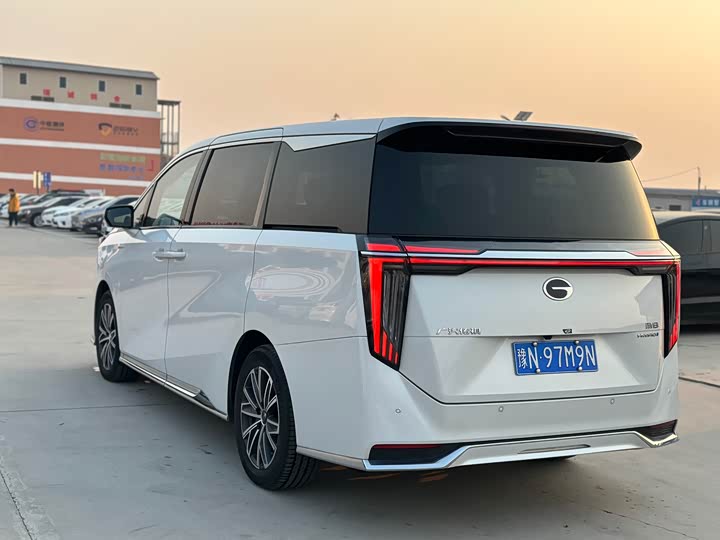 Фото 6 - GAC Trumpchi M8