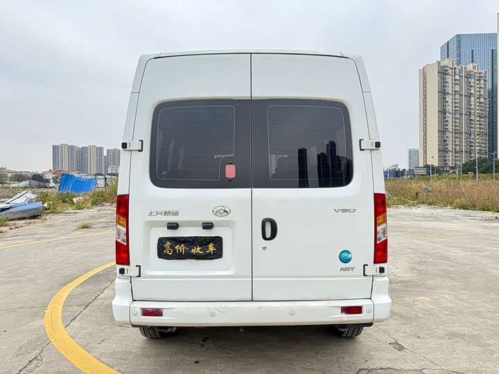 Фото 6 - Maxus V80