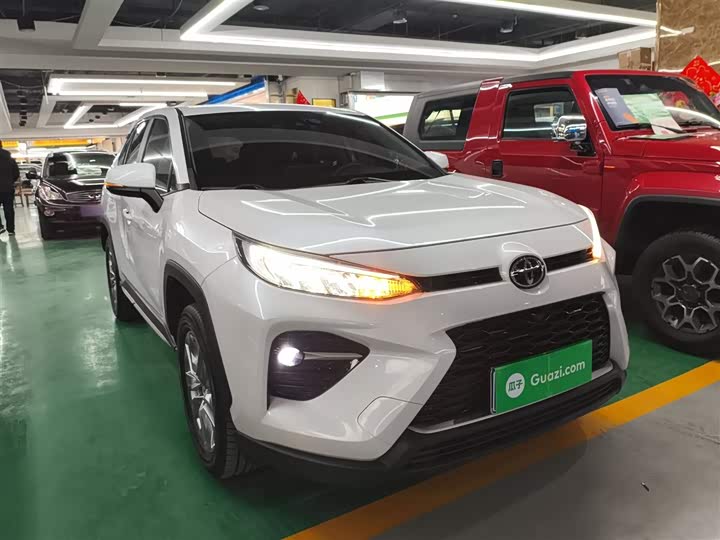 Фото 4 - Toyota Wildlander