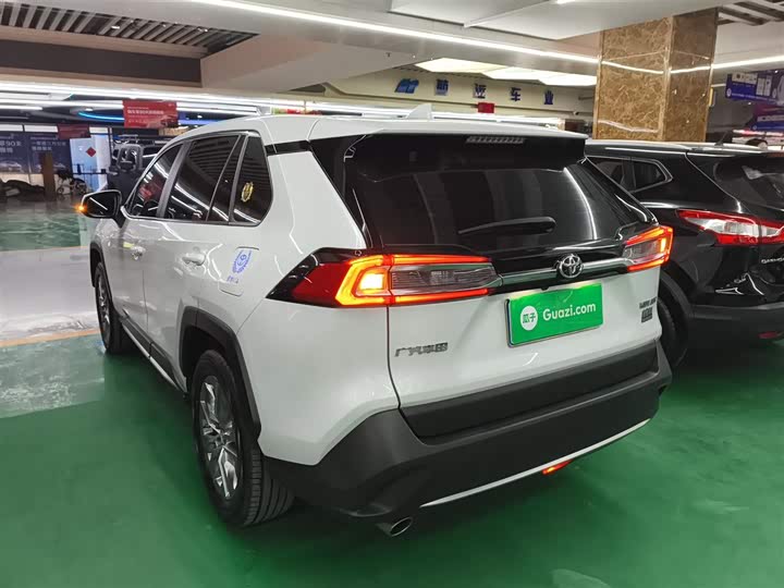 Фото 5 - Toyota Wildlander