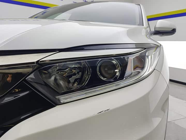 Фото 5 - Honda Vezel