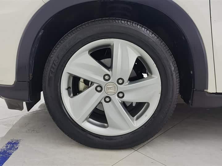 Фото 6 - Honda Vezel