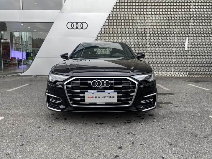 Фото 2 - Audi A6L