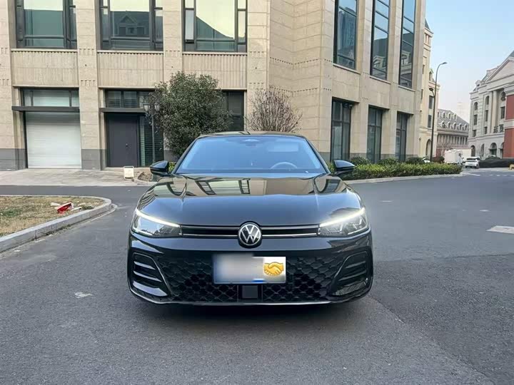 Фото 3 - Volkswagen Passat