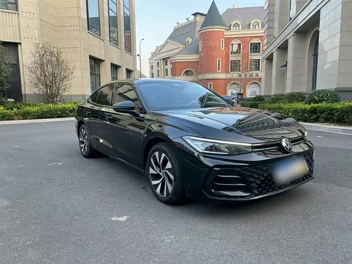 Фото 4 - Volkswagen Passat