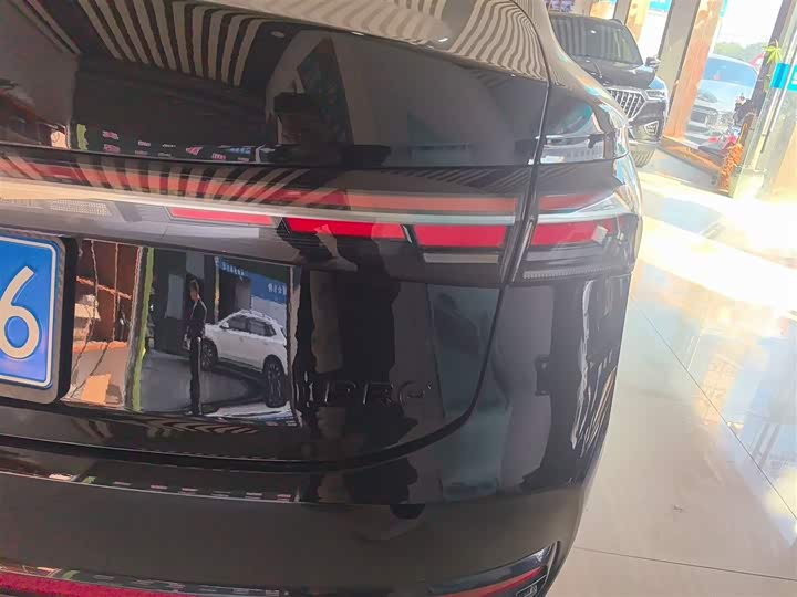 Фото 8 - Volkswagen Passat