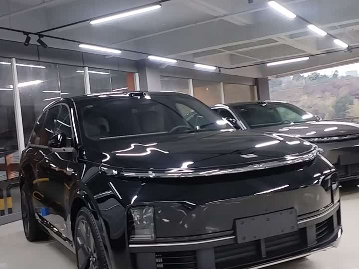 Фото 1 - LiXiang L9