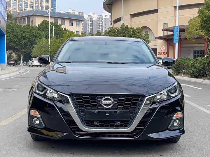 Фото 2 - Nissan Teana