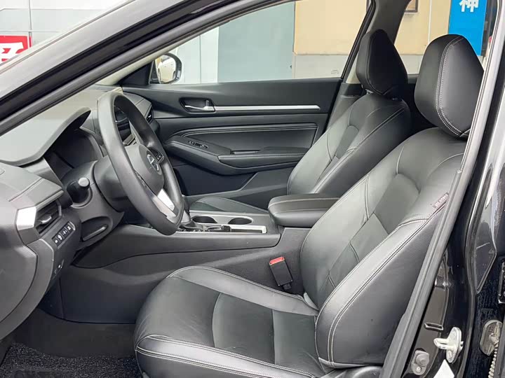 Фото 4 - Nissan Teana